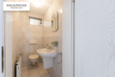 Gäste-WC Untergeschoss - Zeitlose Villenresidenz mit Süd-Westgarten auf weitläufigem Grundstück